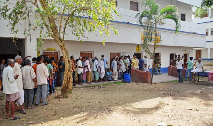 West Bengal: Amidst Sporadic Violence 34.71 Per Cent Voted Till 11 AM